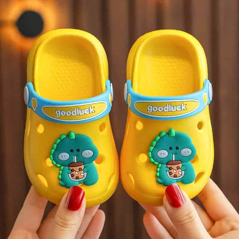 Yellow Crocs 160